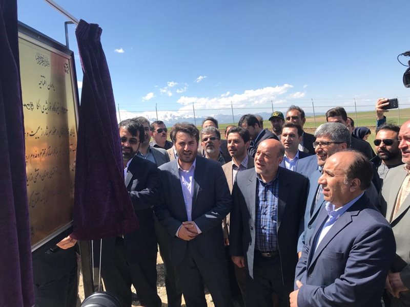 افتتاح فاز اول نخستین نیروگاه خورشیدی ۲ مگاواتی استان اردبیل