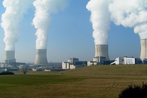 فرانسه نیروگاه هسته‌ای جدید می‌سازد