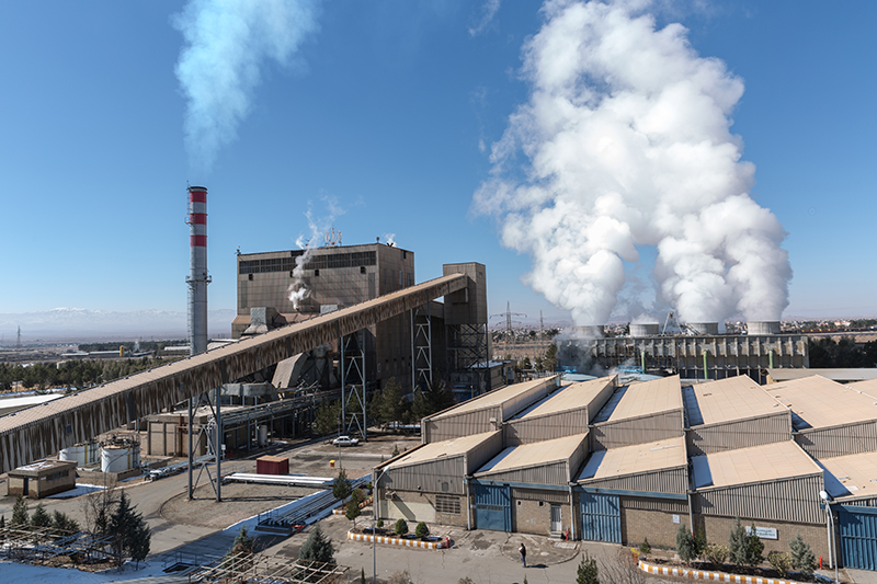 رکورد شکنی تولید در نیروگاه برق زرند