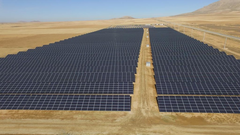 انعقاد تفاهم نامه با متقاضی احداث نیروگاه خورشیدی