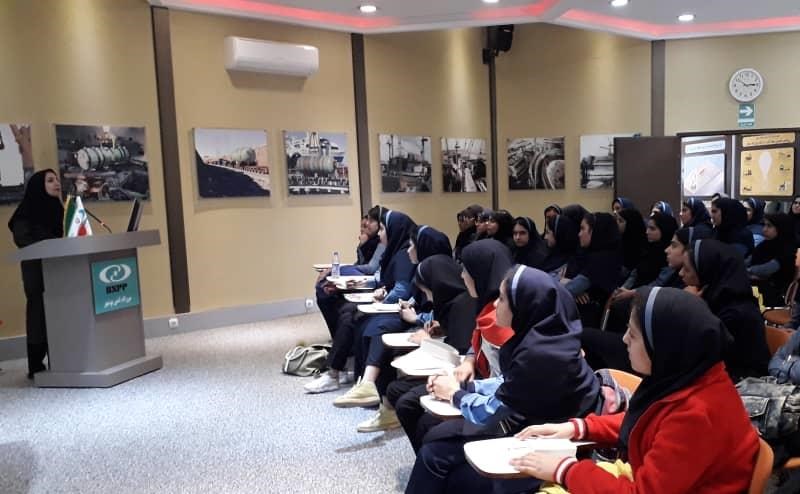 حضور دانش‌آموزان سما عالیشهر در نیروگاه اتمی بوشهر