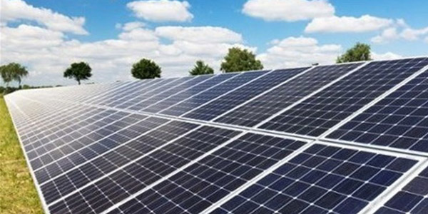 ۲ نیروگاه برق خورشیدی در حسن‌آباد فشافویه و دماوند افتتاح شد