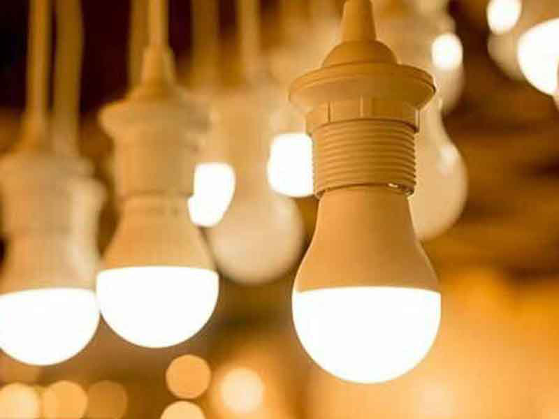 برخورد بالابر سنگین به شبکه ۲۰ هزار ولت، علت قطعی برق منطقه قاسم‌آباد