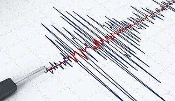 آماده باش شرکت توزیع برق لرستان در پی وقوع زلزله