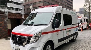 اولین آمبولانس برقی در ژاپن رونمایی شد