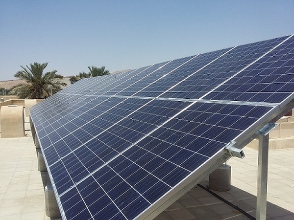 رفع محدودیت ۴ ساعته برق مشترکان کشاورزی با احداث نیروگاه خورشیدی
