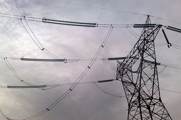 ۱۲۰۰ انشعاب غیرمجاز برق در شهرری و تحمیل بار اضافی به خطوط انتقال