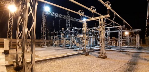 ۳ پروژه‌ برقی در شهرستان اردکان به بهره‌­برداری رسید