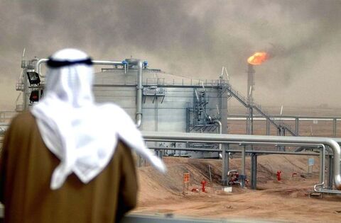 صادرات نفت ریاض در ماه مه ۴۱.۲ درصد کاهش یافت