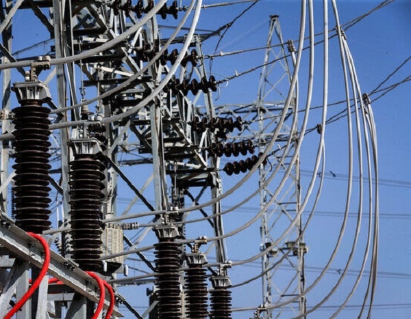 ۸۳ میلیارد ریال برای پایداری شبکه برق دزفول هزینه شد