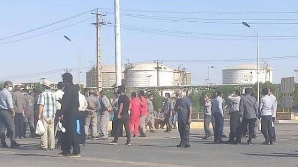 اعتصاب کارگران نیروگاه پارس جنوبی در بیدخون