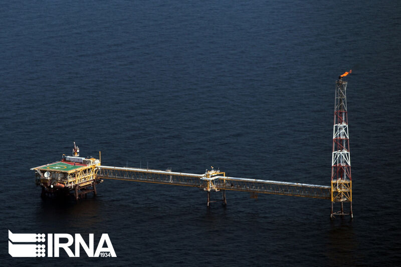 افزایش ۱۸۵ هزار بشکه‌ای تولید نفت با اجرای ۱۳ قرارداد جدید نفتی