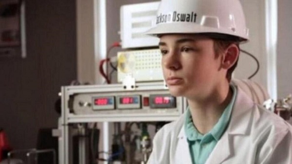 نوجوان آمریکایی با ساخت نیروگاه هسته ای در خانه وارد گینس شد!