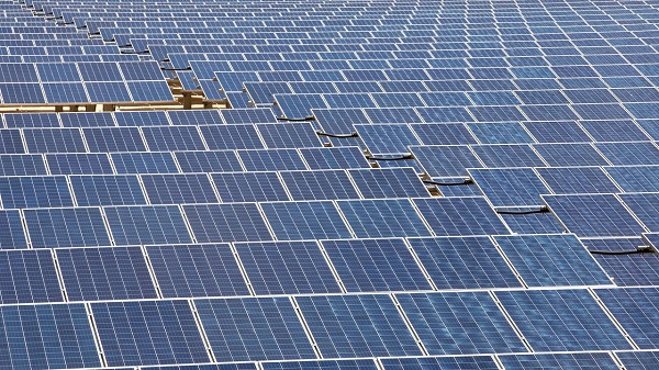 یادداشت تفاهم امارات و سودان برای ساخت نیروگاه‌های خورشیدی
