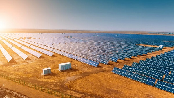 افزایش ظرفیت نیروگاه‌های خورشیدی یزد به ۷۱.۵ مگاوات تا پایان امسال