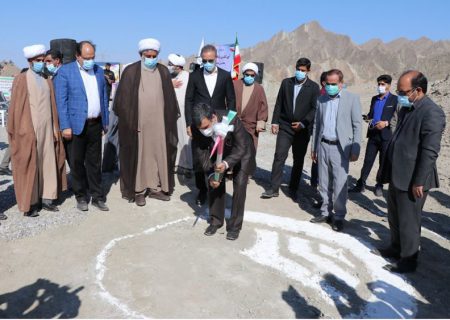 عملیات اجرایی بزرگترین پروژه آبِ شرق استان هرمزگان آغاز شد