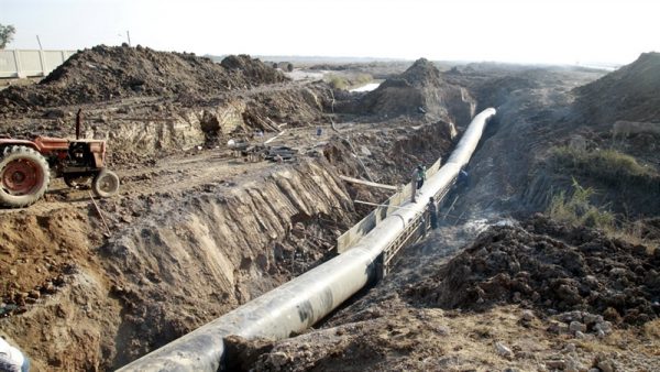 طرح خط انتقال آب از سد مخزنی ماملو به صنایع پایین‌دست افتتاح شد