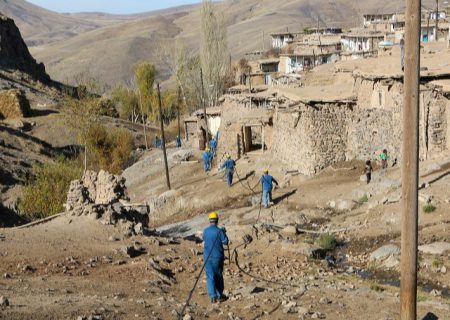 کلنگ‌زنی ۳ پروژه‌ مهم روستایی برق تبریز با اعتباری بالغ بر ۱۵ میلیارد ریال