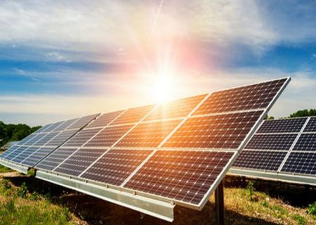 روند کاهشی سرمایه گذاری در انرژی خورشیدی در خاور میانه/ ضرورت کاهش وابستگی به انرژی‌های فسیلی