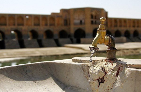 آب اصفهان‌ جیره‌بندی نمی‌شود، اما کاهش فشار شبکه داریم