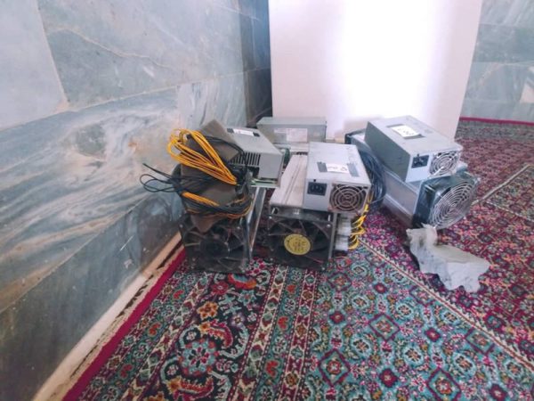 کشف ۹۰ دستگاه استخراج رمز ارز غیرمجاز در استان کردستان