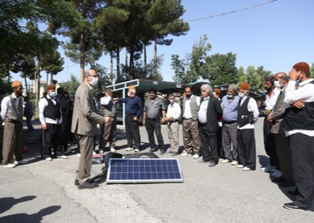 واگذاری سامانه خورشیدی قابل‌حمل به عشایر استان قم