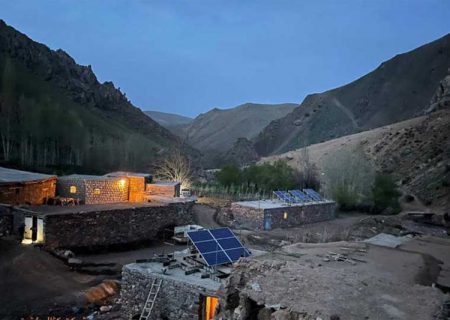 برق‌رسانی خورشیدی به نخستین روستا در آذربایجان غربی