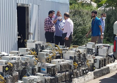 جمع‌آوری ۶۰۰۰ دستگاه استخراج رمز ارز غیرمجاز در مشهد