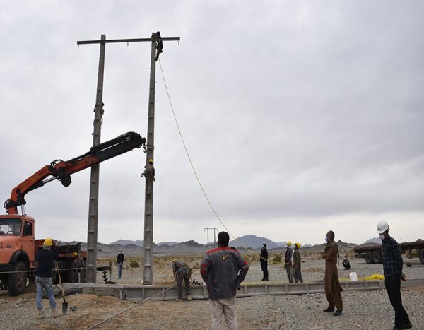 ۱۷۴ پروژه توزیع برق سیستان و بلوچستان هفته دولت افتتاح و کلنگ‌زنی می‌شود