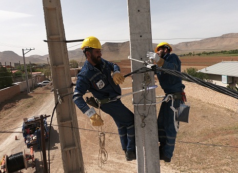 بهره‌برداری از ۹۲ پروژه توزیع برق استان مرکزی در هفته دولت