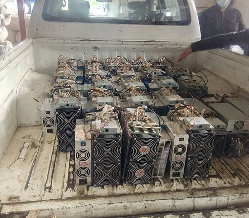 کشف و جمع‌آوری بیش از ۵۰۰۰ دستگاه رمز ارز در استان گیلان