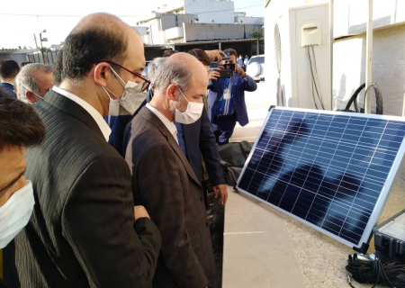 بازدید وزیر نیرو از سامانه‌های خورشیدی عشایری/ تحویل ۲۴۵۰ سامانه خورشیدی به عشایر استان فارس تا پایان سال جاری