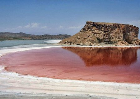 حجم آب دریاچه ارومیه به حدود ۲ میلیارد متر مکعب رسید