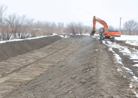 اجرای عملیات آزادسازی و لایروبی مناطق حادثه خیز رودخانه کندلج- قیام در آذربایجان‌شرقی