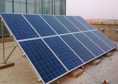 ۱۰۰واحد نیروگاهی خورشیدی در شهرستان هیرمند احداث می‌شود
