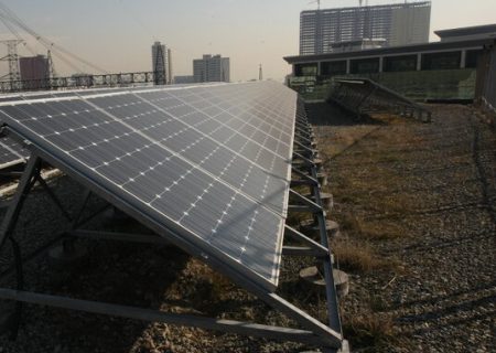 احداث نیروگاه‌های بادی و خورشیدی سرعت می‌گیرد