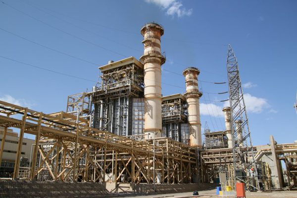 رکورد تولید روزانه برق نیروگاه یزد شکسته شد