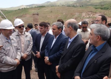 بازدید وزیر نیرو از سد گرمی‌چای میانه در آذربایجان‌شرقی