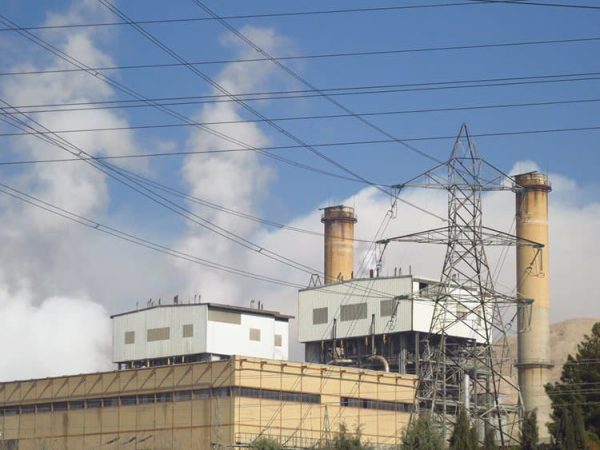 نیروگاه اصفهان با حدکثر توان در مدار تولید برق