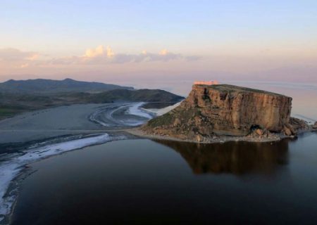 رها سازی ۱٫۰۵ میلیارد مترمکعب آب از سدهای اطراف دریاچه ارومیه از ابتدای سال تاکنون/ فاز نخست طرح آبرسانی غدیر تکمیل می‌شود