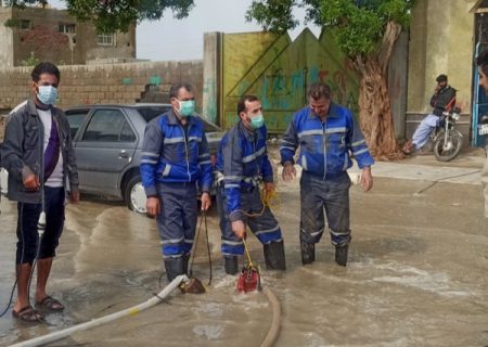 ارسال گسترده تجهیزات آب و فاضلاب به مناطق سیل‌زده سراسر کشور/ امدادرسانی با تمام ظرفیت در حال انجام است
