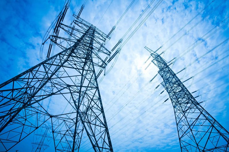 ترانزیت ۱۸۰۰ مگاوات برق به کشورهای همسایه