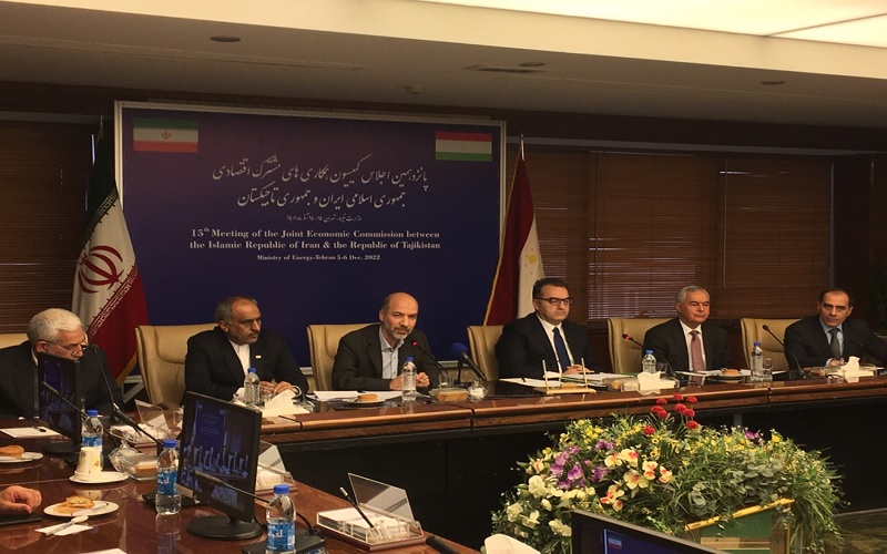 وزیر نیرو: اجلاس پانزدهم جزو موفق‌ترین اجلاس‌های ایران و تاجیکستان است/ وزیر انرژی و ذخایر آبی تاجیکستان: عملیاتی شدن توافقات اجلاس به تحکیم مناسبات دو کشور منجر می‌شود