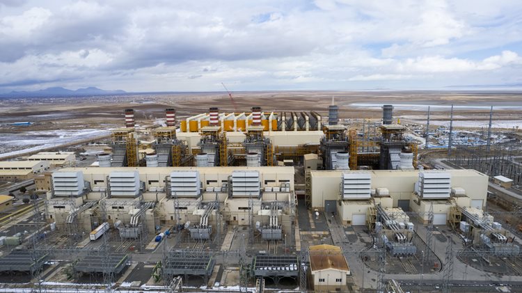 سومین واحد بخار نیروگاه ارومیه به شبکه برق کشور متصل شد/ افزایش پایداری شبکه برق شمال غرب‌کشور