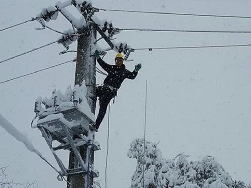 شبکه برق در همه روستاهای کردستان پایدار شد
