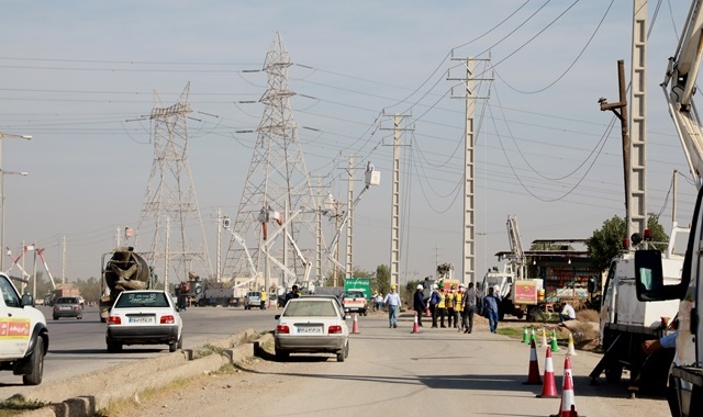 ۲۹۰۰ عملیات بهسازی و اصلاح شبکه برق در شهر اهواز انجام شد