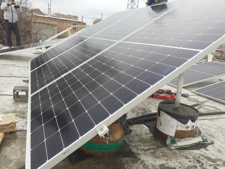 ساخت نیروگاه‌های خورشیدی مقیاس کوچک در البرز سرعت می‌گیرد