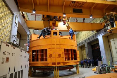 روتور ۱۲۰ تنی واحد شماره ۳ نیروگاه سد دز نصب شد