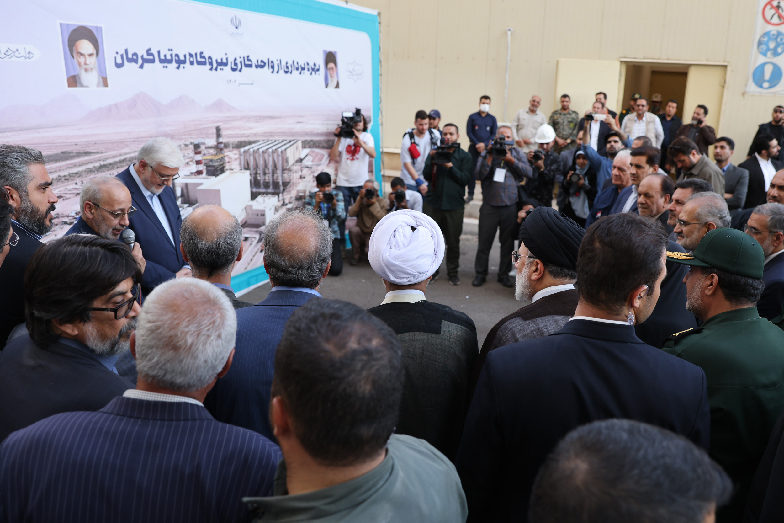 گزارش تصویری/ افتتاح واحد گاز نیروگاه فولاد بوتیای کرمان توسط رئیس‌جمهور