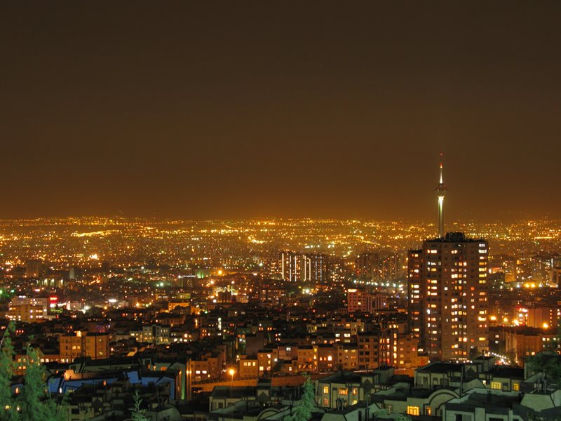 تداوم پایداری شبکه برق تهران نیازمند همکاری تمامی ادارات است